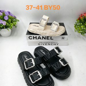 Ladies rubber slippers 2