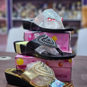 Women low wedge slippers