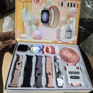 Smart watch with fan