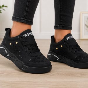 Ladies sneakers no 1