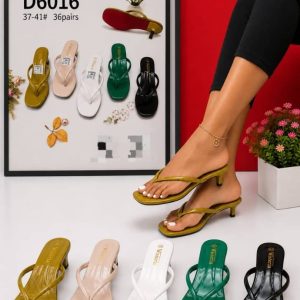 Low heel slippers