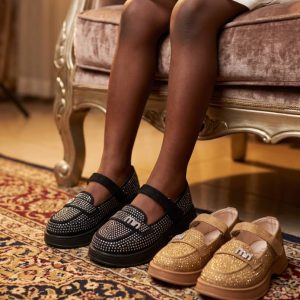 Girl shoe 1