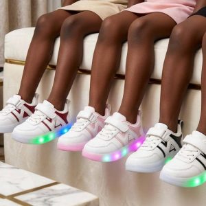 Children light sneakers 2